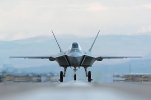 رقم قياسي سنوي في صادرات الصناعات الدفاعية: 11.2 مليار دولار