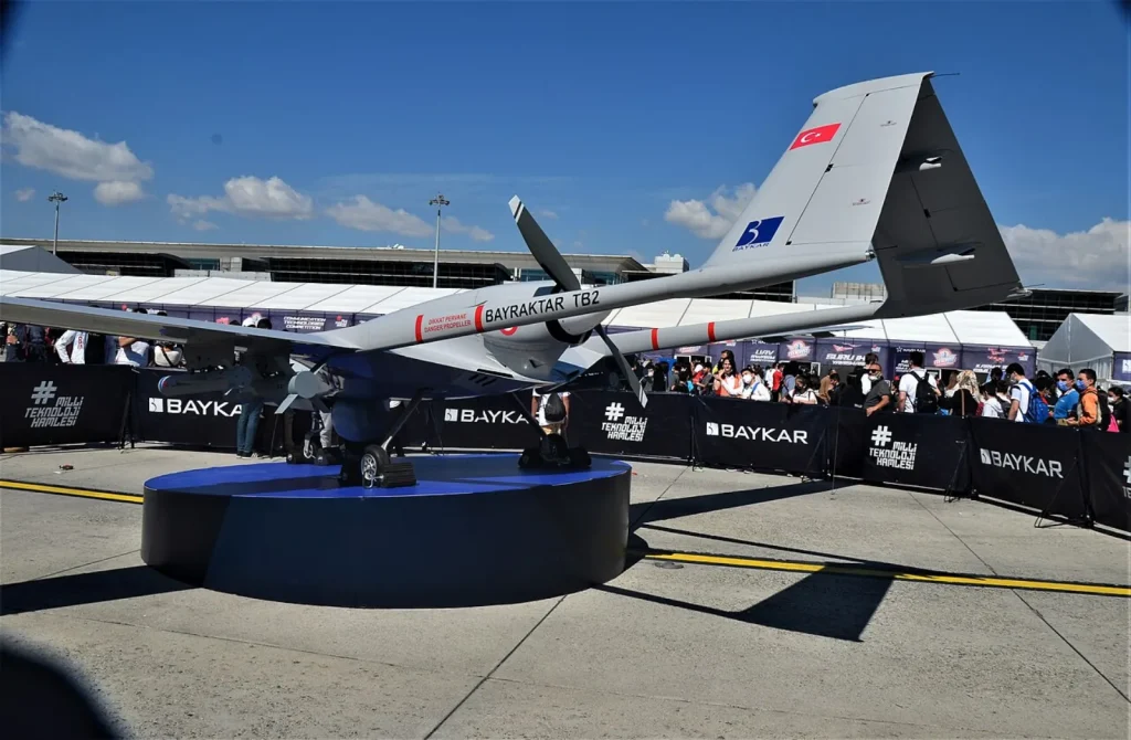 ما الفرق بين UAV وUCAV؟ وكيف صُممت كل طائرة مسيّرة لمهمتها؟