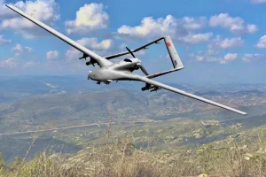 أفضل طائرة مسيّرة للمغرب 2026: Bayraktar أم Wing Loong II أم MQ-9B؟