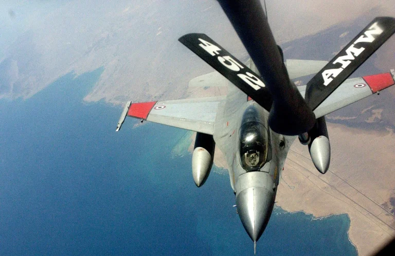 كم عدد مقاتلات F-16 في مصر؟ الأنواع والأعداد وأحدث التحديثات