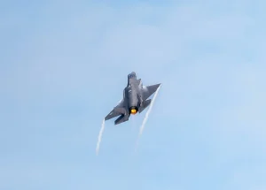هل تمتلك السعودية مقاتلات F-35؟ حالة الصفقة والسعر والأعداد