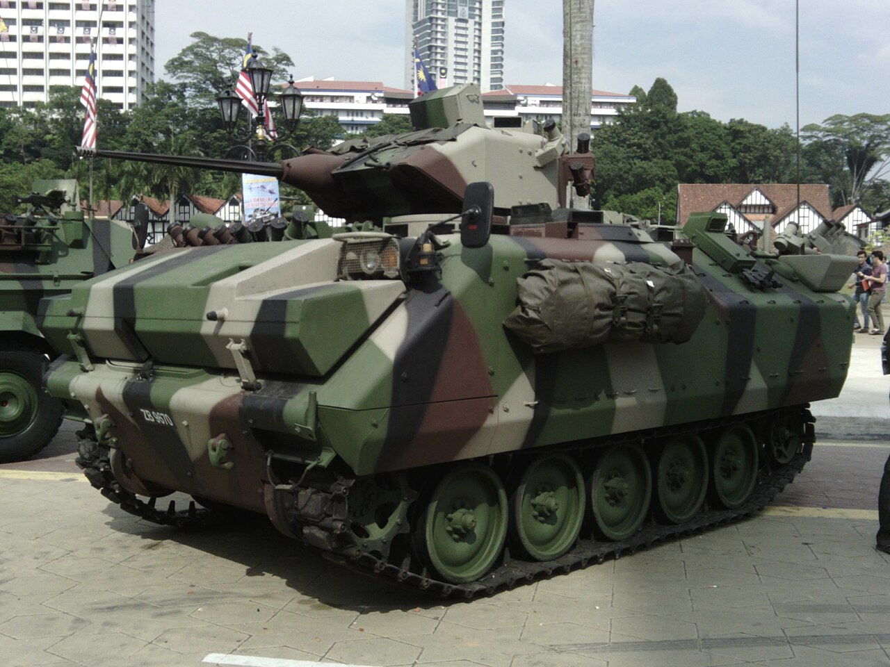 مركبة من عائلة FNSS ACV-300 المدرعة في الخدمة الماليزية