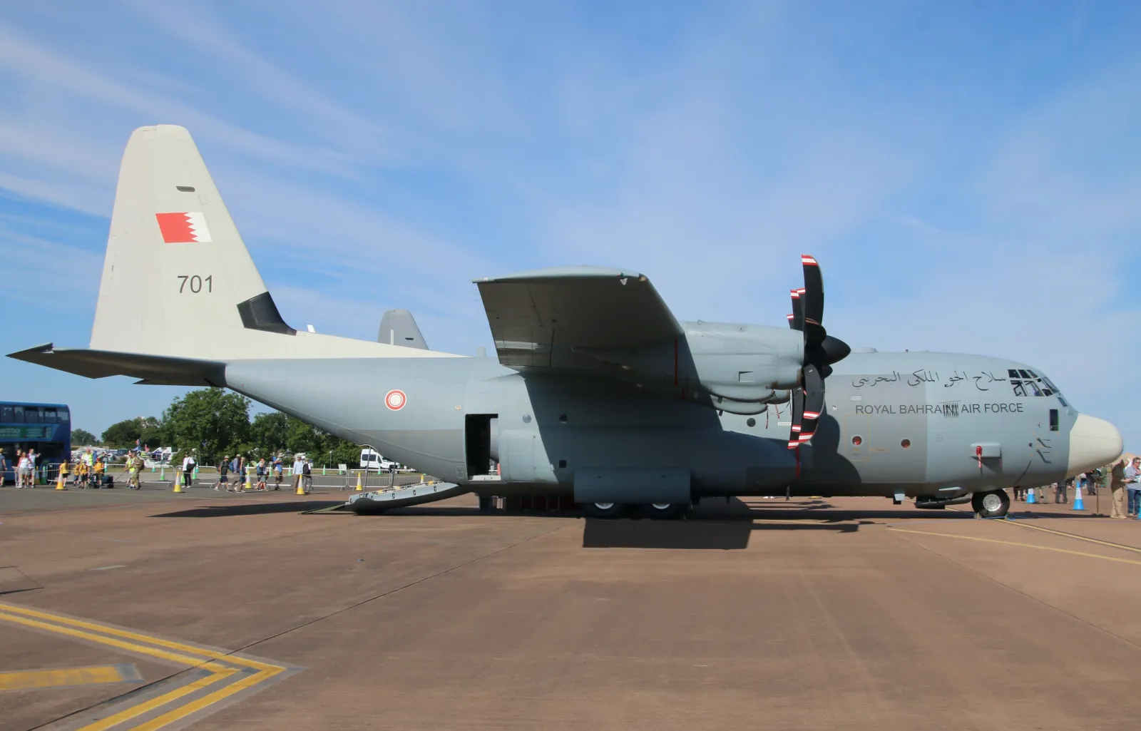 طائرة نقل عسكرية C-130J هرقل تابعة لسلاح الجو البحريني الملكي