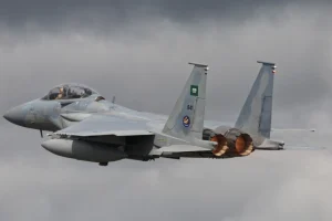 مصر أم السعودية: من يملك القوة العسكرية الأكبر في العالم العربي؟
