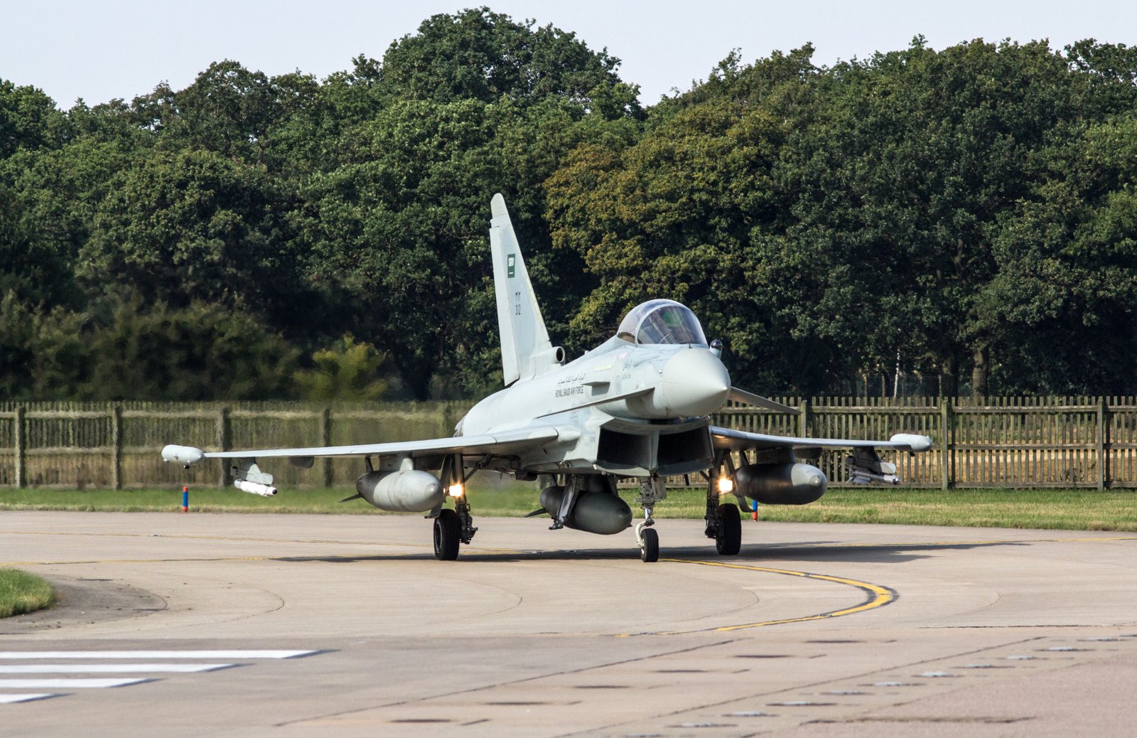 مقاتلة Eurofighter Typhoon F2 تابعة للقوات الجوية الملكية السعودية برقم تسلسلي 312