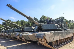 لماذا تجمع بولندا بين K2 الكورية وAbrams الأمريكية؟ قصة أكبر صفقة دبابات في أوروبا