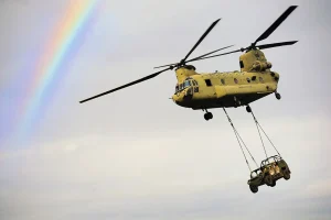CH-47F شينوك: المواصفات والحمولة والدول العربية المشغّلة