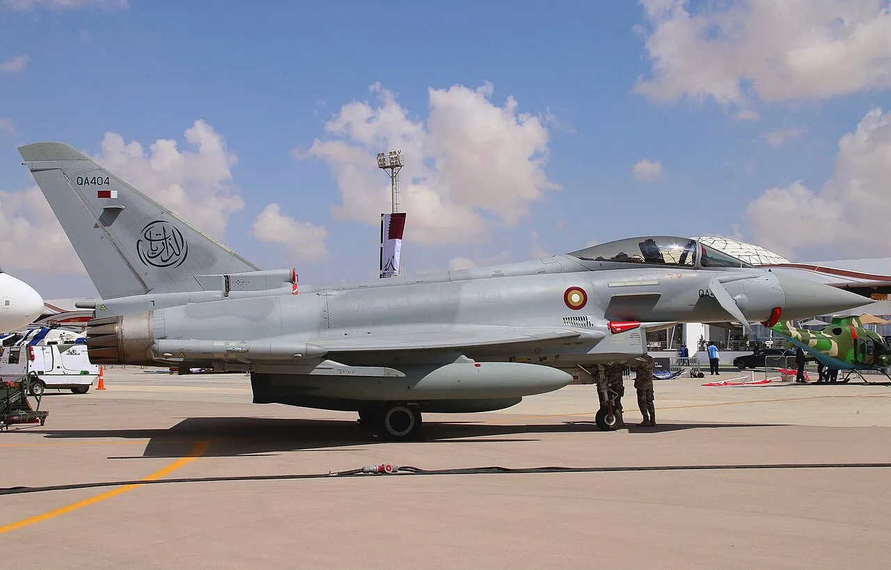 لماذا اختارت قطر Eurofighter Typhoon؟ من الحصار الخليجي إلى سرب “12” المشترك مع بريطانيا