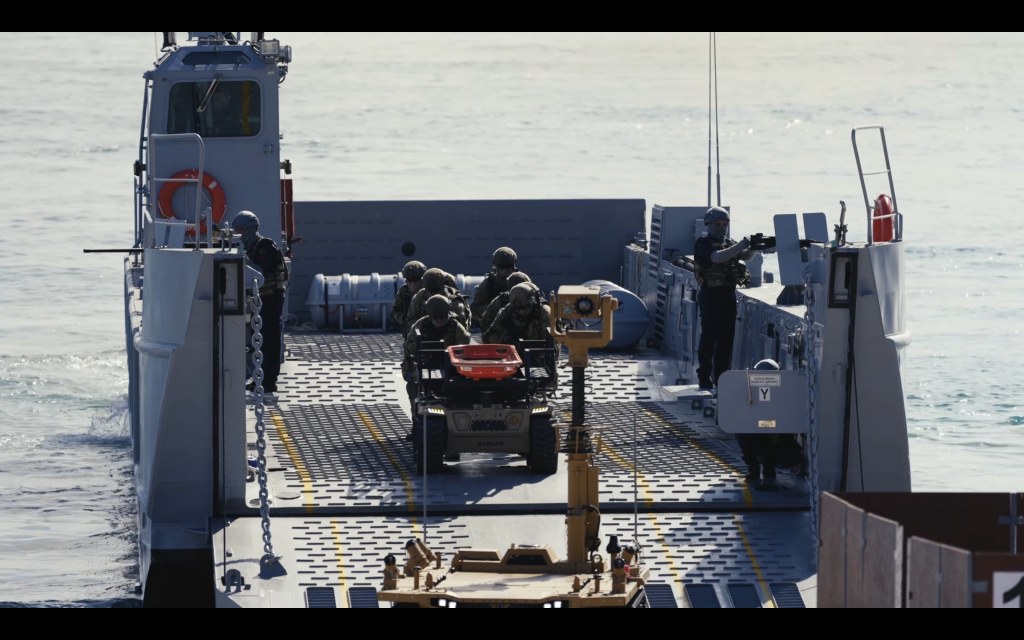 زورق سطحي غير مأهول في منطقة مناورة TURNAs-2026