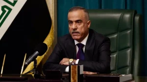 وزير الدفاع العراقي نايف الشمري يباشر مهامه رسمياً في مقر الوزارة ببغداد