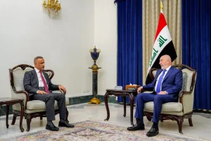 وزير الدفاع العراقي نايف الشمري يبحث مع رئيس الجمهورية نزار آميدي تعزيز قدرات الجيش