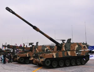 أفضل مدفع ذاتي الحركة عيار 155 ملم للجيوش العربية: K9 الكوري أم CAESAR الفرنسي أم PzH2000 الألماني؟