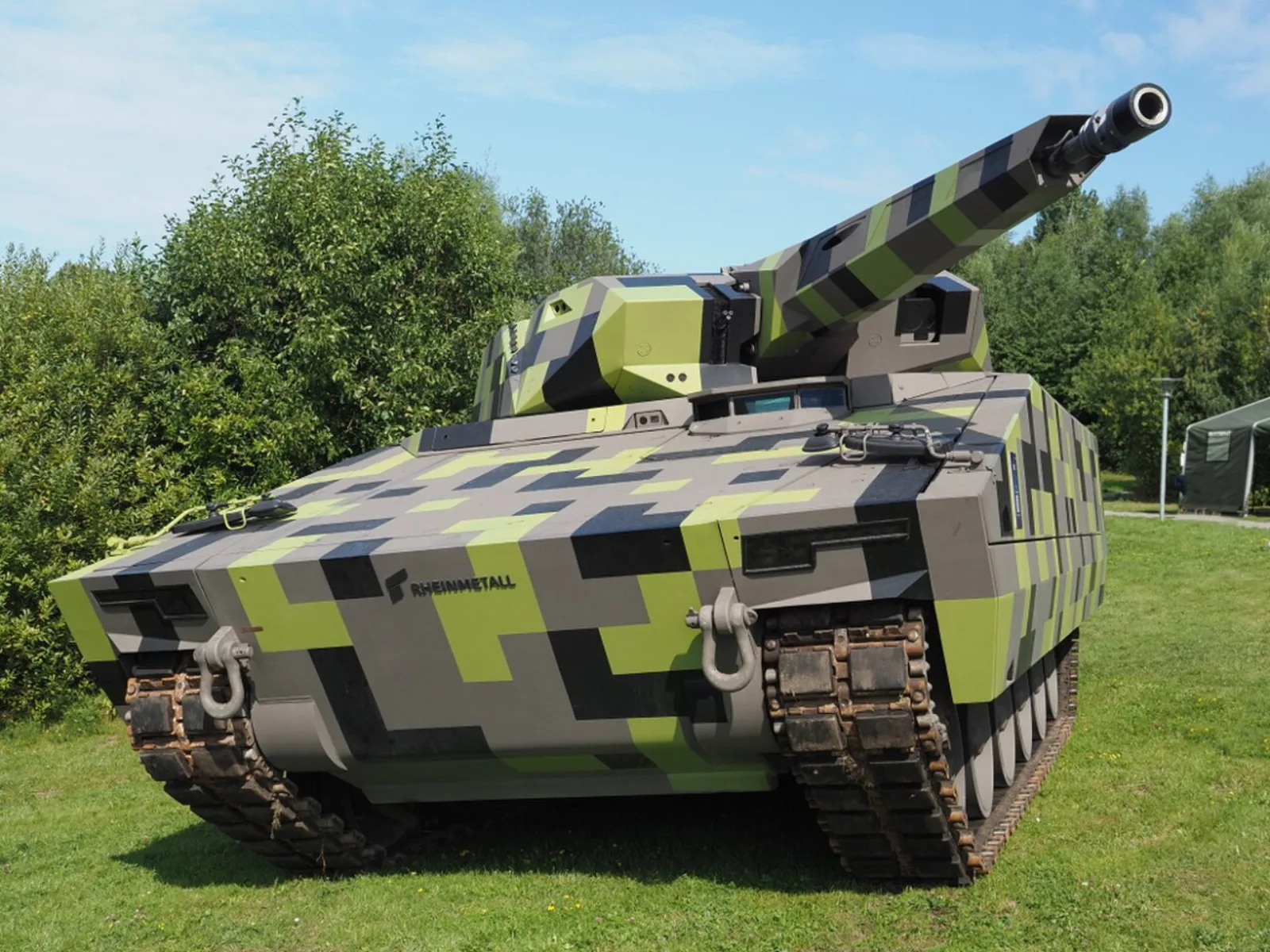 شركة راينمتال (Rheinmetall): البلد والمنتجات والإيرادات