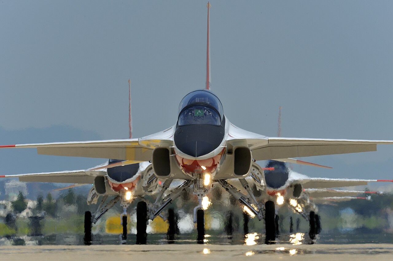 طائرة T-50 تستعد للإقلاع