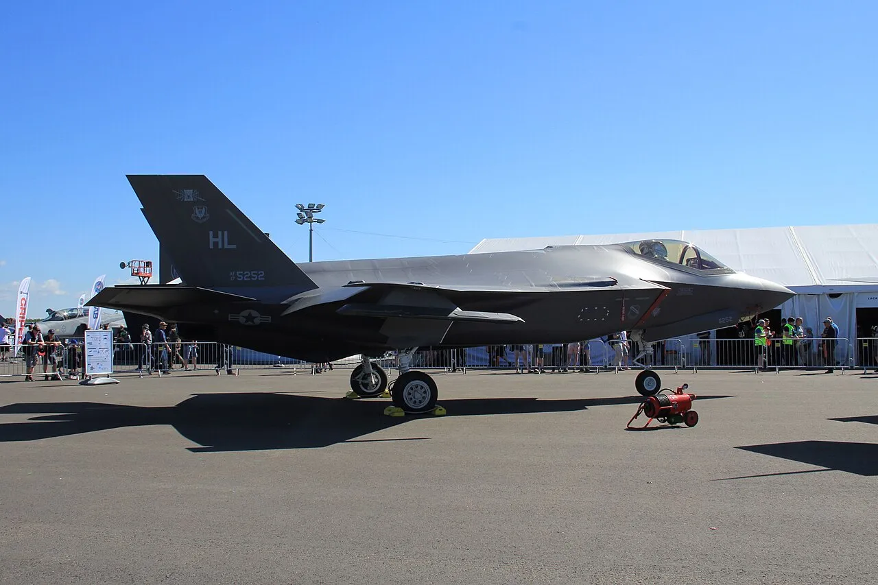 لماذا اختارت فنلندا F-35 بدلاً من Gripen وRafale وTyphoon؟ داخل برنامج HX الأكثر شفافية في أوروبا