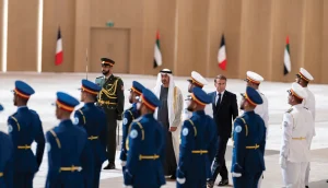 الإمارات وفرنسا تتبادلان إطار الشراكة الدفاعية الاستراتيجية وترتيبات للصناعات الدفاعية خلال زيارة ماكرون لأبوظبي